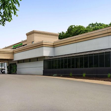 Wyndham Garden Inn Pittsburgh Airport Робинсон-Тауншип Экстерьер фото