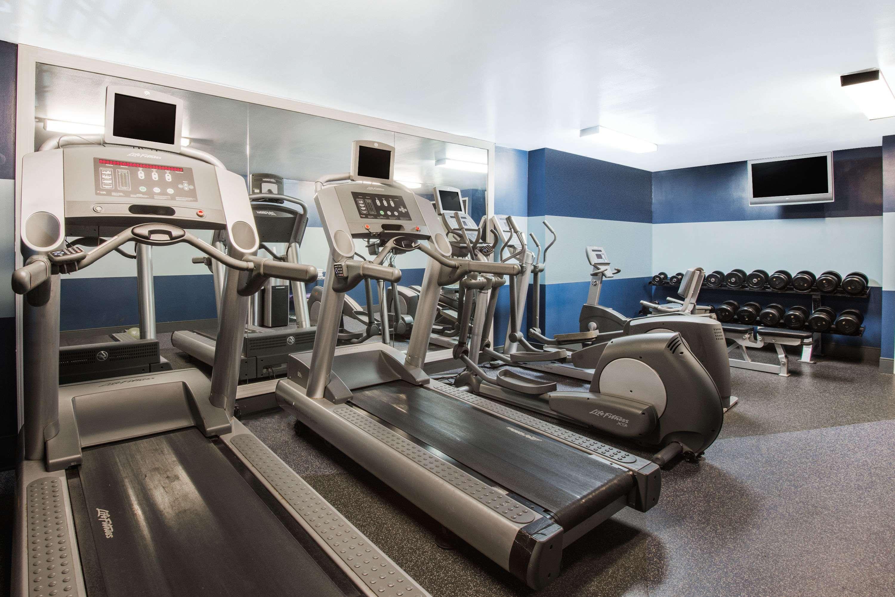 Wyndham Garden Inn Pittsburgh Airport Робинсон-Тауншип Экстерьер фото