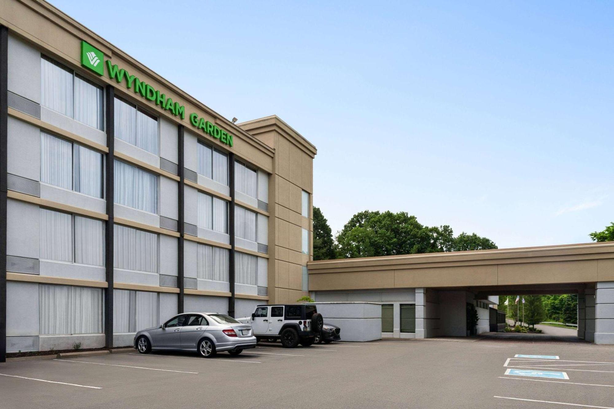 Wyndham Garden Inn Pittsburgh Airport Робинсон-Тауншип Экстерьер фото
